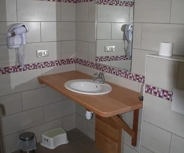 La Petite De Oda ve Kahvaltı Niaux